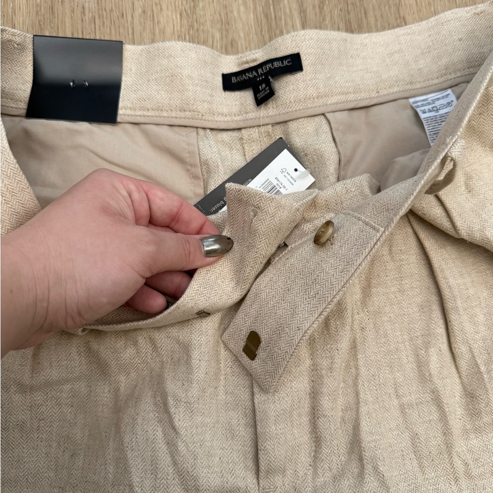 NWT Banana Republic Linen Cotton Blend High Waist Bermuda Shorts Size 18 Cream - Picture 4 of 10